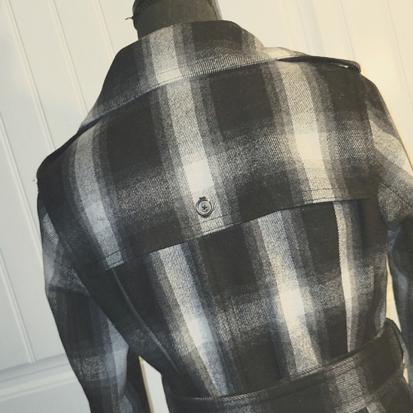 Double Breasted Belted Jacket - Picture 5 of 9